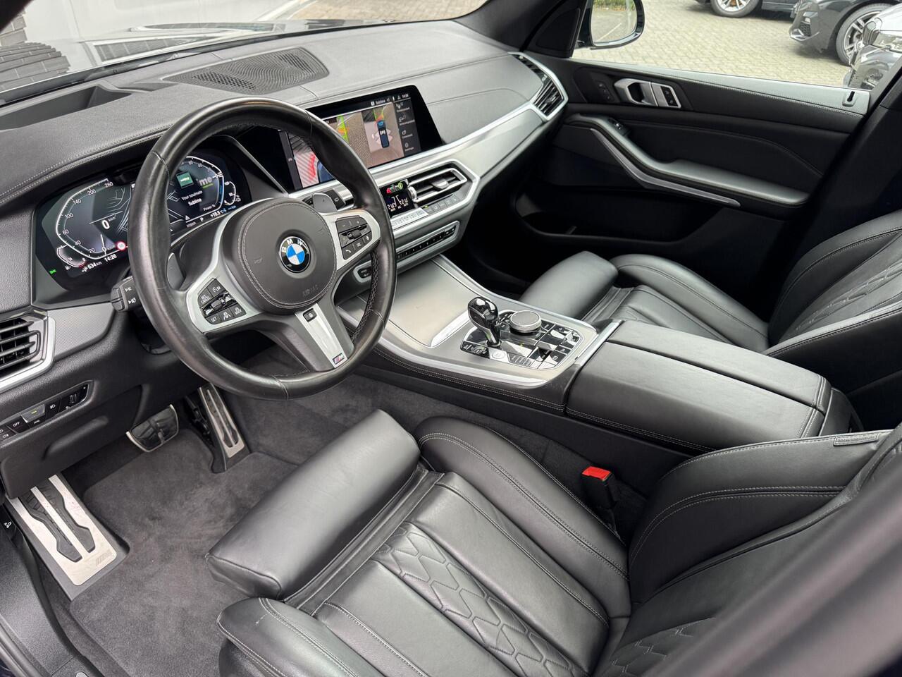 BMW X5 xDrive45e High Executive M Sport Pakket Automaat / Live Cockpit Professional / Panoramadak / Trekhaak / Comfortstoelen / Head-Up Display / Luchtvering / Driving Assistant Professional / Hifi / Stoelverwarming voor+achter /