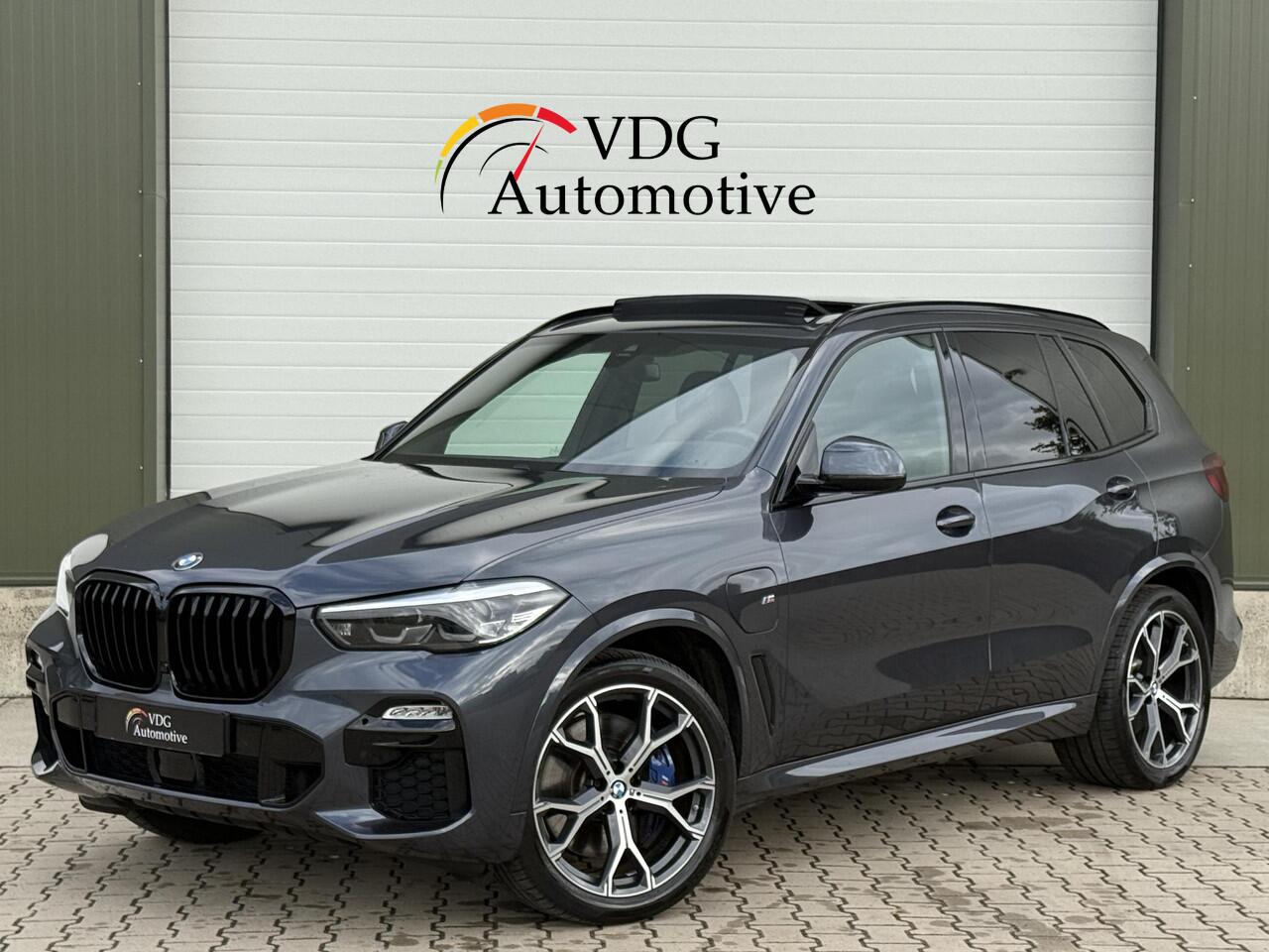 BMW X5 xDrive45e High Executive / M Sport / Pano / Head up / Sportzetels + Memory / 21" Y Spaak / Soft Close