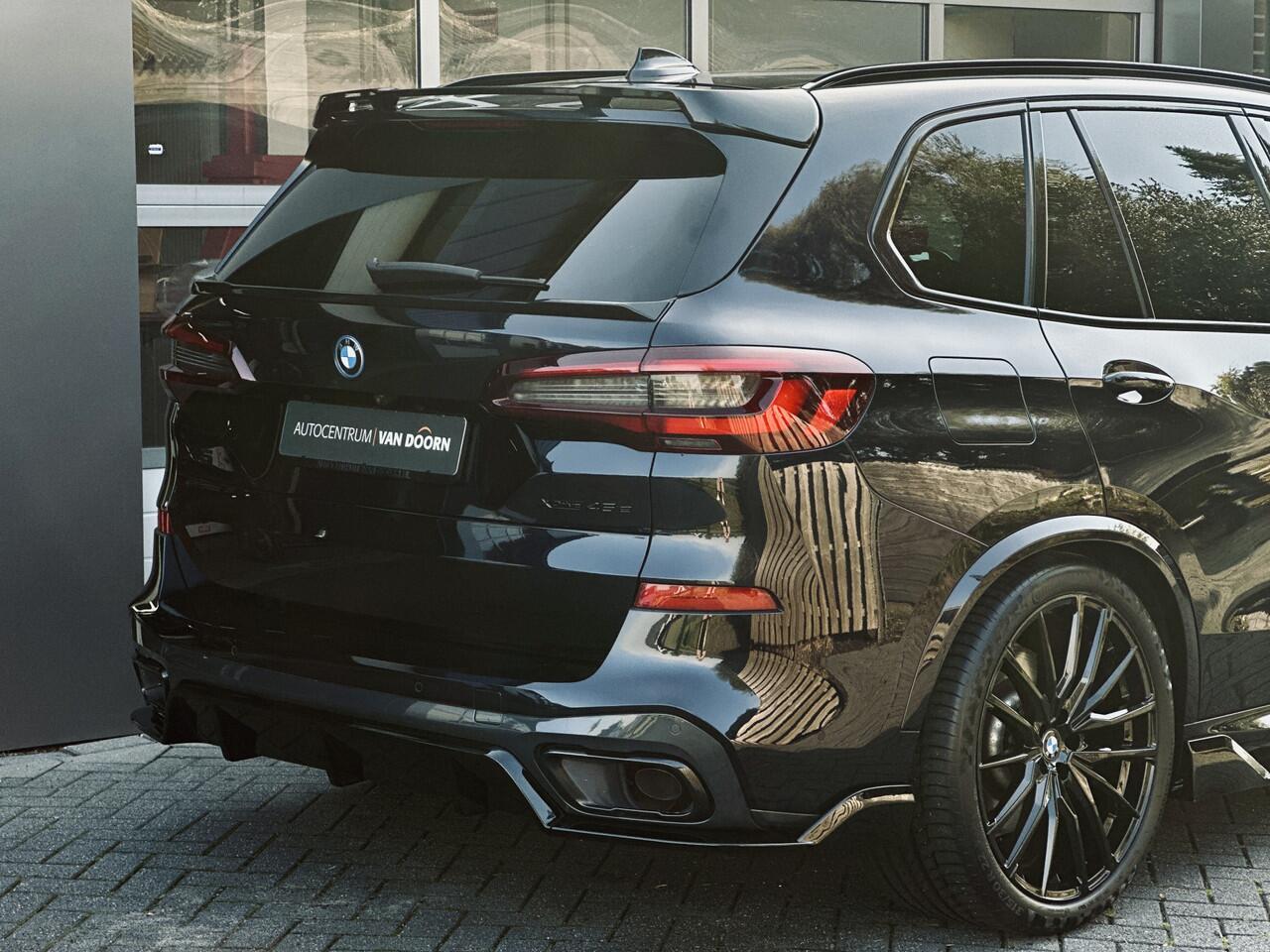 BMW X5 xDrive45e | Exclusive | M-pakket | Panodak | Luchtvering | Head-Up | Trekhaak | Incl. BTW |