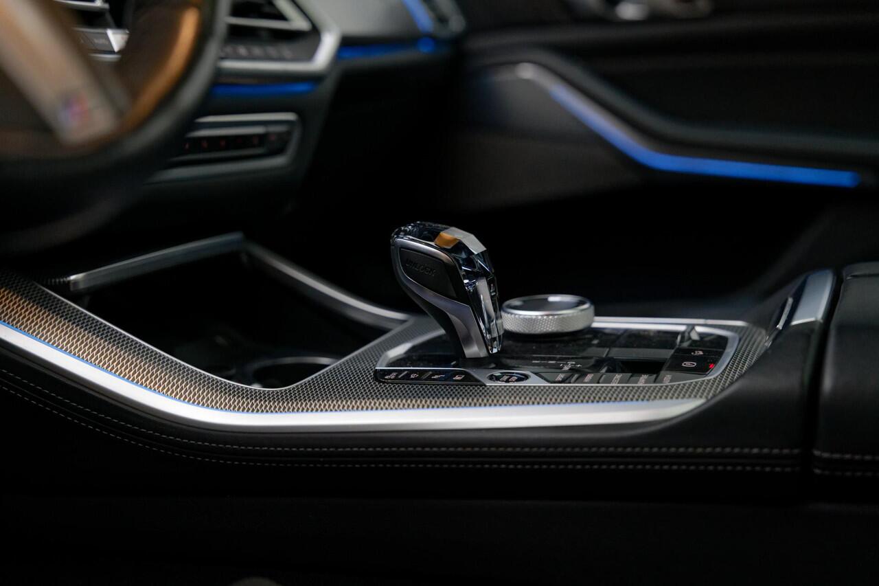 BMW X5 xDrive45e High Executive M-Sport Massage stoelen, Stoelventilatie, Sky Lounge dak, Merino leer, Leren Dashboard, enz