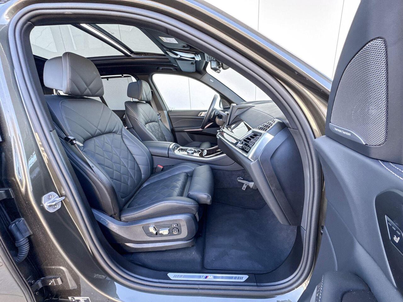 BMW X5 xDrive50e M-Sport Glazen Schuifdak / Massage / Stoelventilatie / Soft Close / Harman Kardon / Head-Up / 22 Inch / Trekhaak wegklapbaar