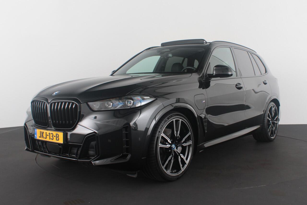 BMW X5 xDrive50e 490pk > Innovatie-pakket/Trekhaak/Travel-pakket/Shadow line