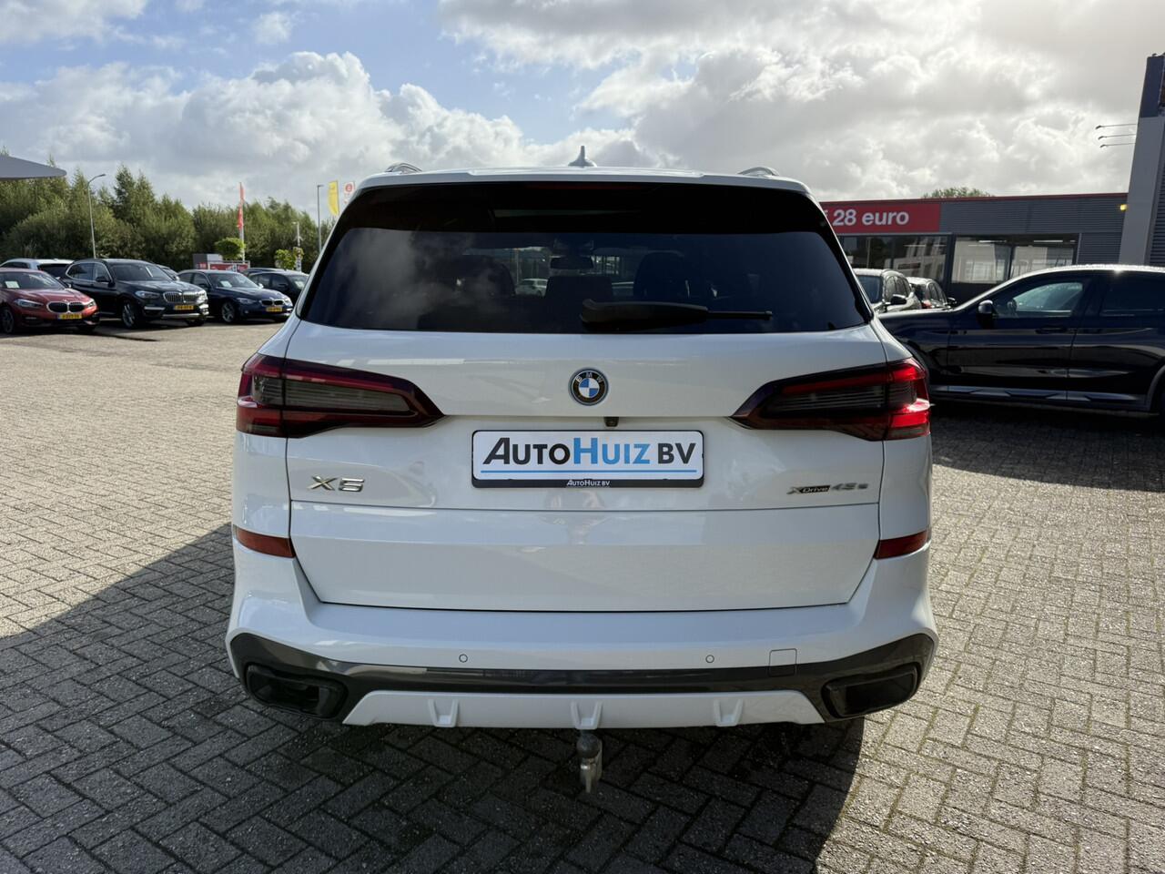 BMW X5 xDrive45e High Executive M Sport Harman-Kardon Panoramadak Laser Licht Trekhaak Stoelventilatie Comfortzetels 21 Inch Driving Assistant Professional 95% SOH