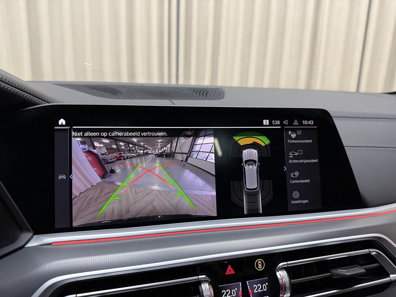 BMW X5 xDrive45e 395PK *M-Sport* Panodak / 1e Eigenaar / Soft Close / HUD / Massage Seats / Swarovski /Stoelkoeling / Stuurverwarming / Swarovski / Apple Carplay / Ambiance Lighting