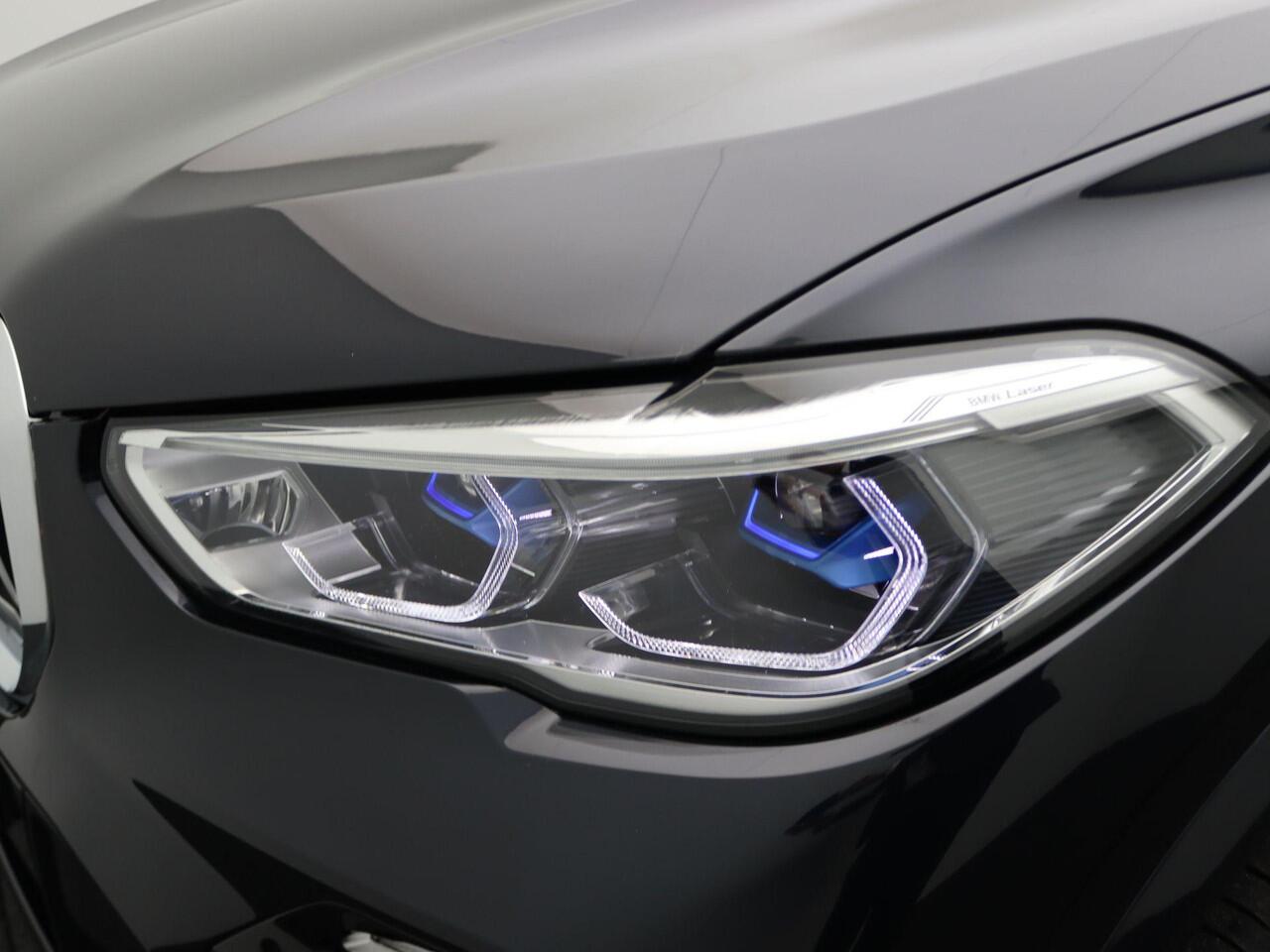 BMW X5 xDrive45e High Executive | M Sportpakket | Safety Pack | BMW Personal CoPilot Pack | Integral Active Steering | Panoramadak | Driving Assistant Professional | Head Up Display | HiFi | 22''