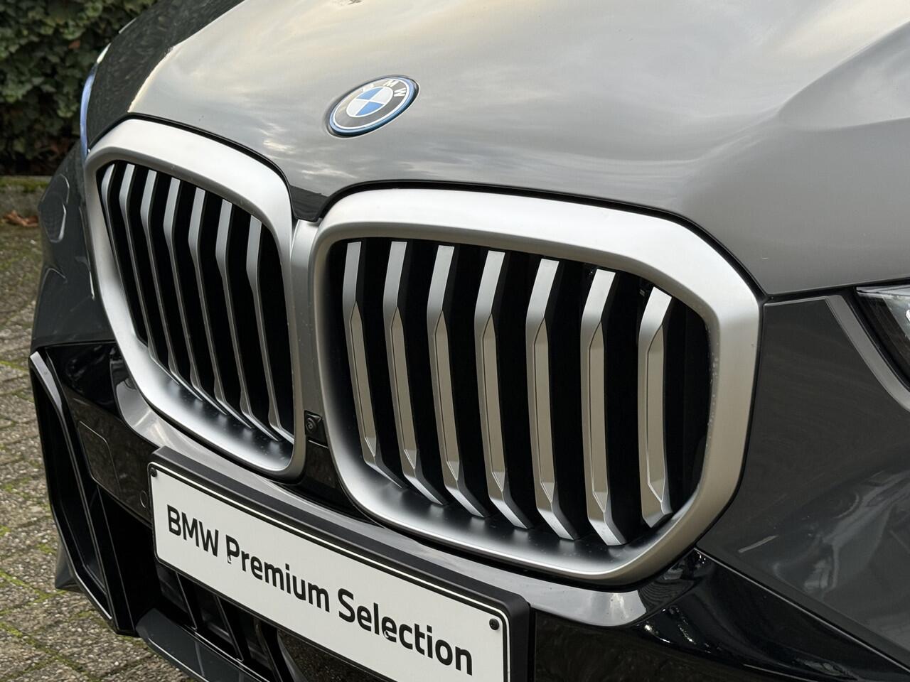 BMW X5 xDrive50e | M-Sport | Dravit | Panorama | Harman/Kardon | Carbon Interieur | 360 Cam | Head-Up | Trekhaak