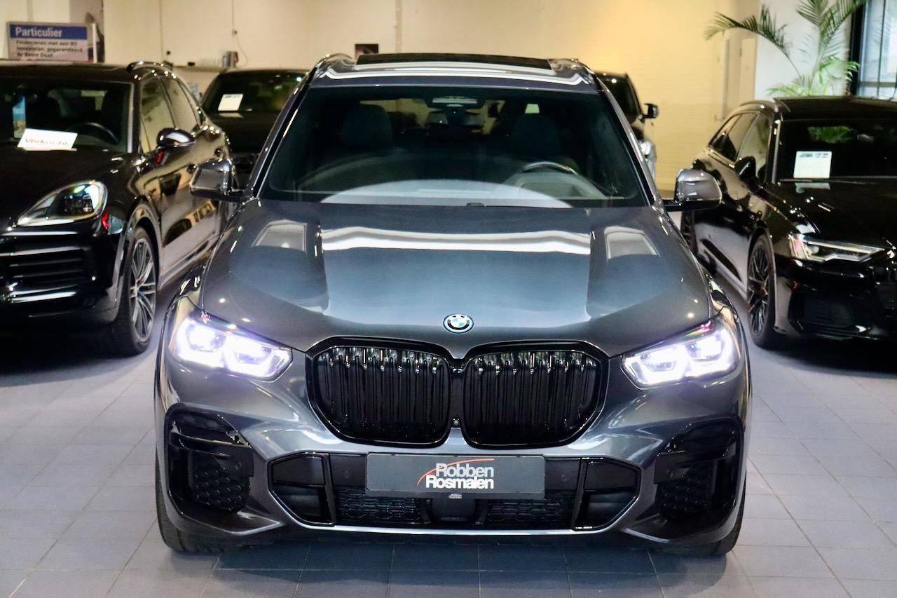 BMW X5 xDrive45e High Ex M Sport|PANO|4wSturing|VOL
