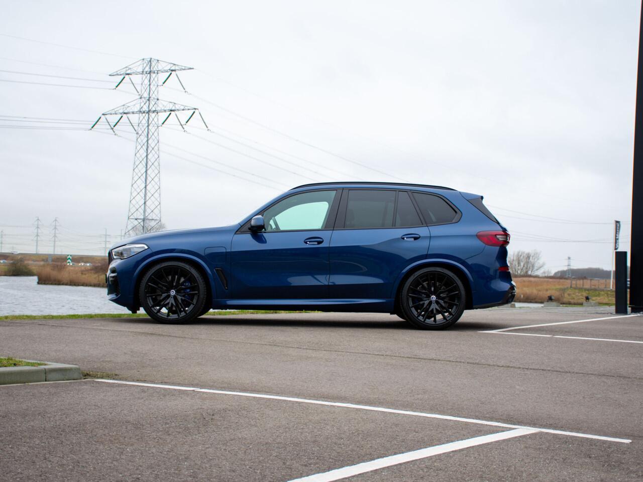 BMW X5 xDrive45e High Executive M-Sport Schuif-/kantel Pano | Harman Kardon | Comfort stoelen | Trekhaak | Adaptieve Cruise | 22''