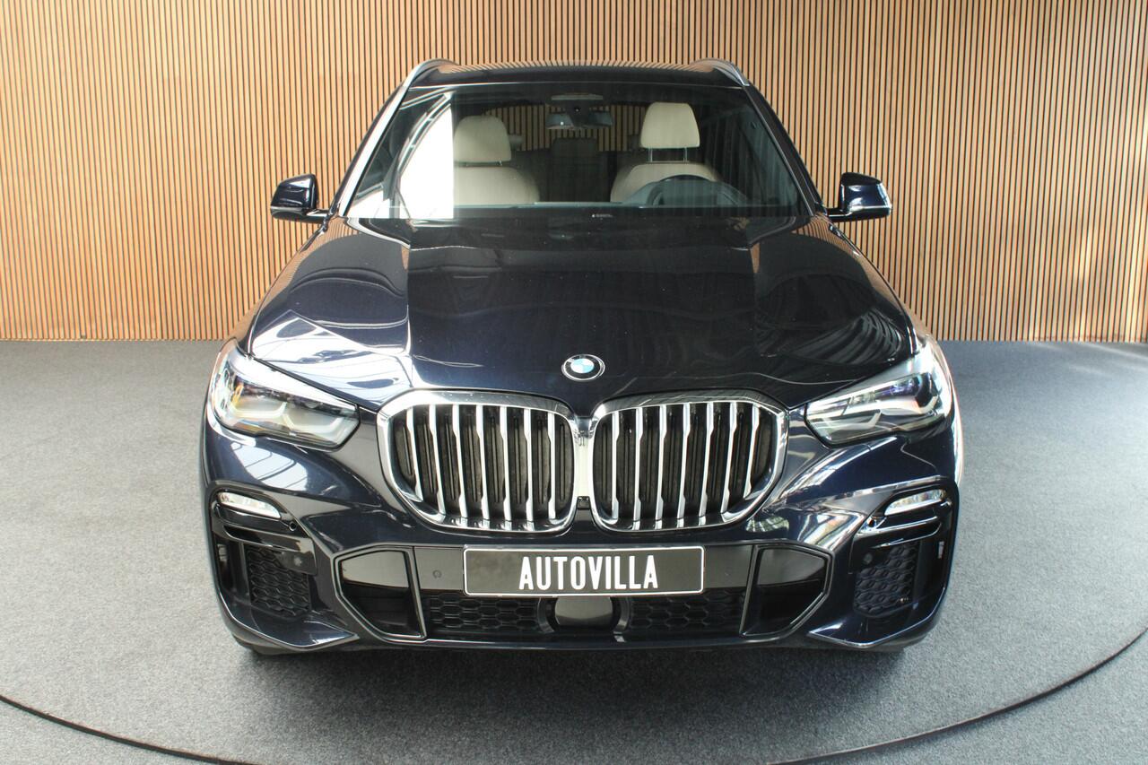 BMW X5 xDrive45e M-sport HUD 360° ACC Matrix Leer Navi PDC Memory seats Elektr. bedienbaar achterklep Elektr. uitklapbare trekhaak Sportstoelen Luchtvering Stoelverwarming 21'' LM velgen BTW auto