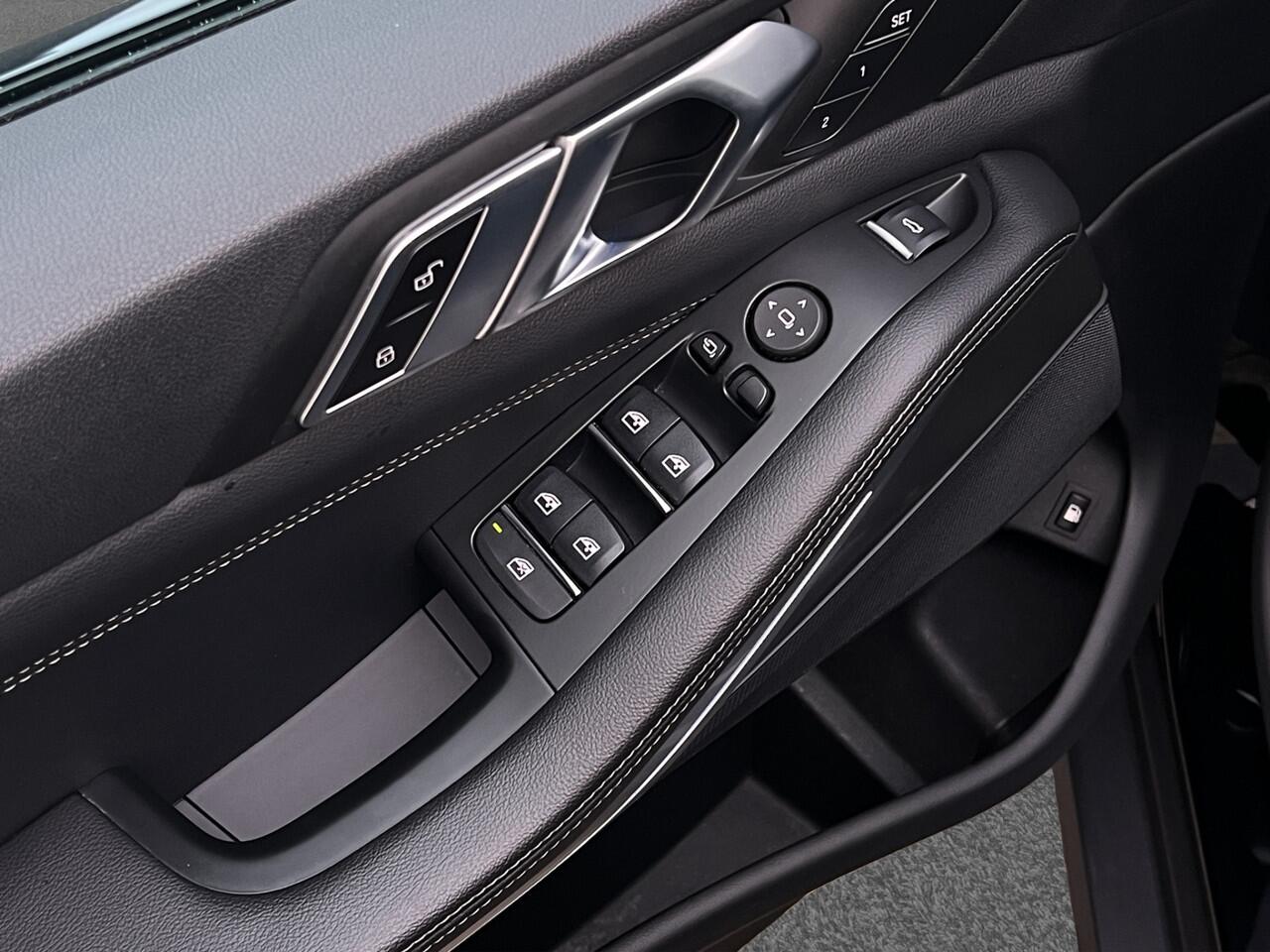 BMW X5 xDrive45e High Executive | Pano | Luchtvering | Sfeerverl | Dealeronderh |