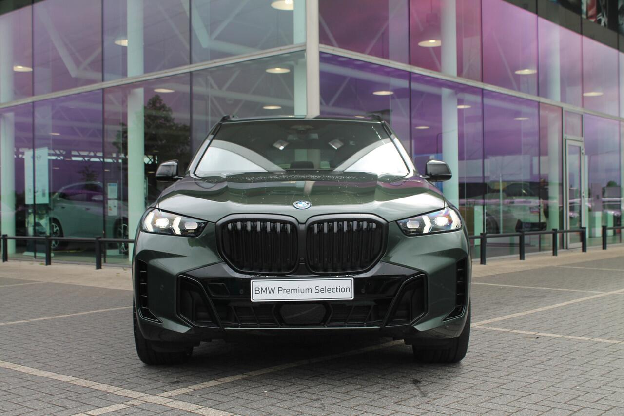 BMW X5 xDrive50e High Executive M Sport Automaat / Panoramadak Sky Lounge / Trekhaak / Massagefunctie / Bowers & Wilkins / Parking Assistant Professional / Soft-Close / Active Steering