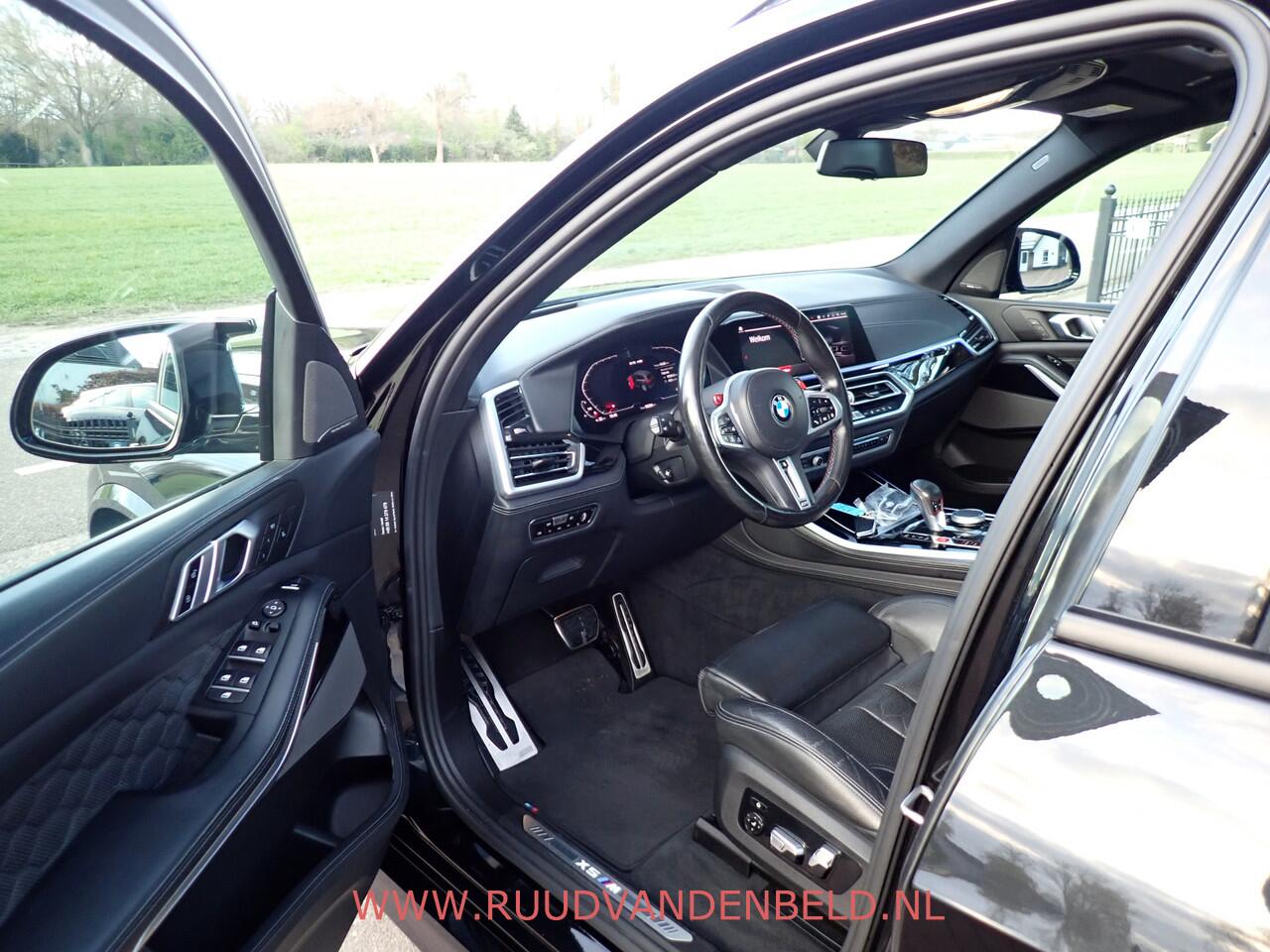 BMW X5 M ACC/HEADUP/PANODAK/TREKHAAK/SOFTCLOSE