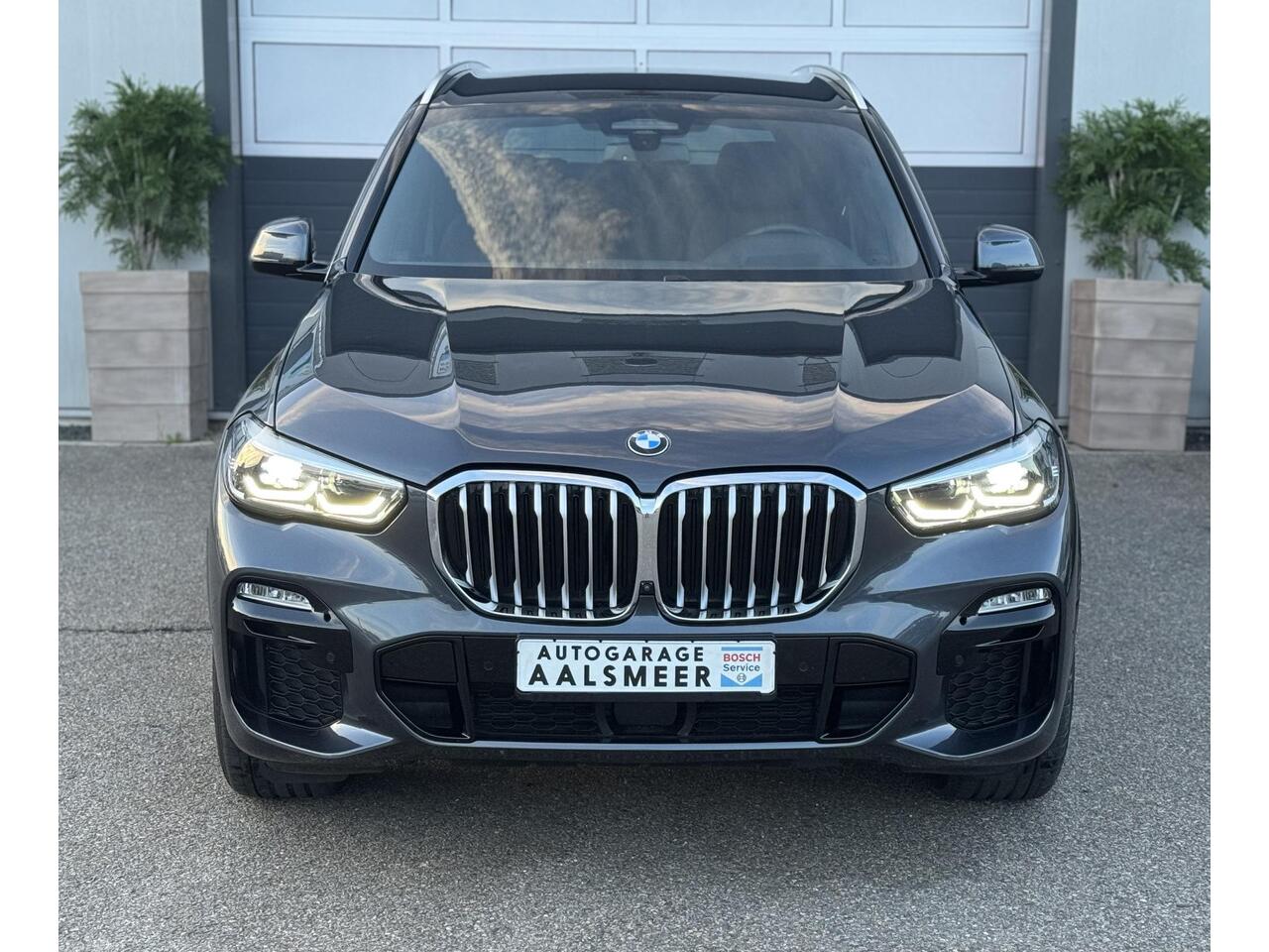 BMW X5 xDrive45e Executive M-PAKKET/HUD/LEER/TREKHAAK/LUCHTVERING/