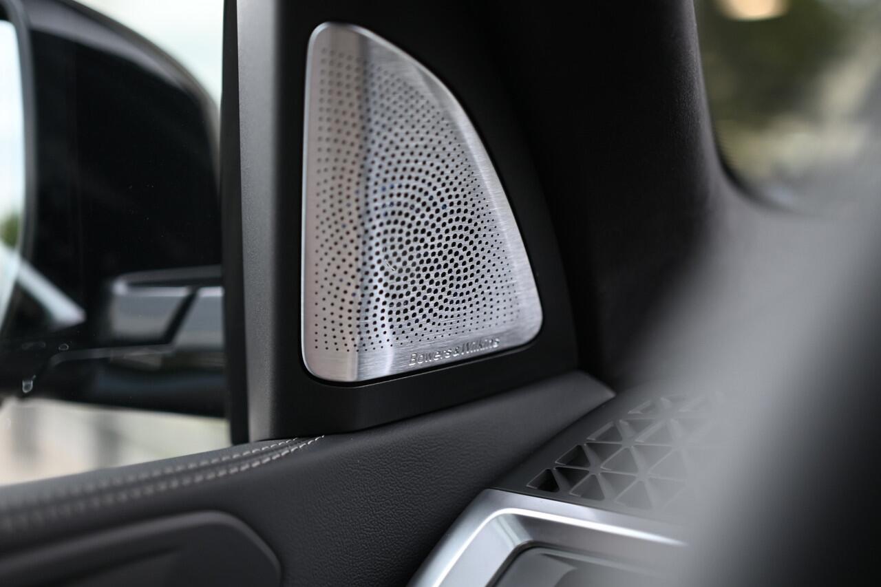 BMW X5 xDrive50e High Executive M Sport Automaat / Panoramadak Sky Lounge / Trekhaak / Bowers & Wilkins / Massagefunctie / Soft-Close / Parking Assistant Professional / Active Steering