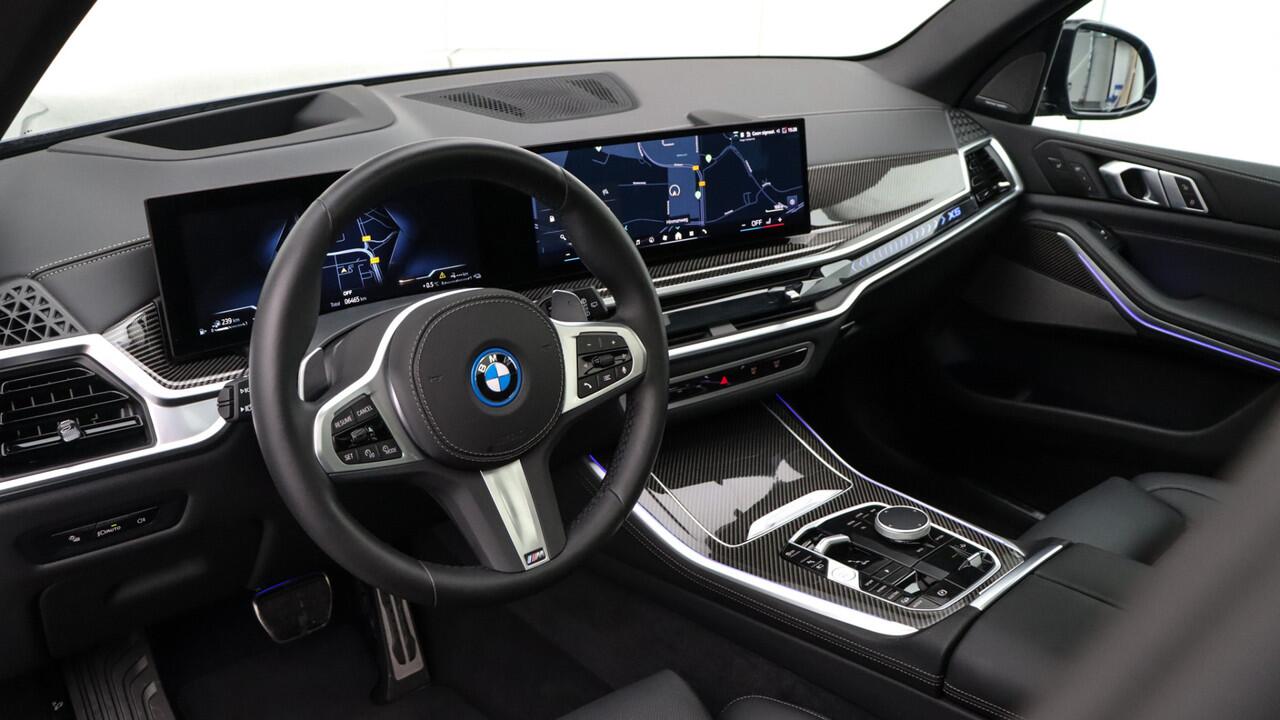 BMW X5 xDrive50e M-Sport Pro | Massage | Sky Lounge | Harman/Kardon | Stoelventilatie | Head-up | Trekhaak | Carbon