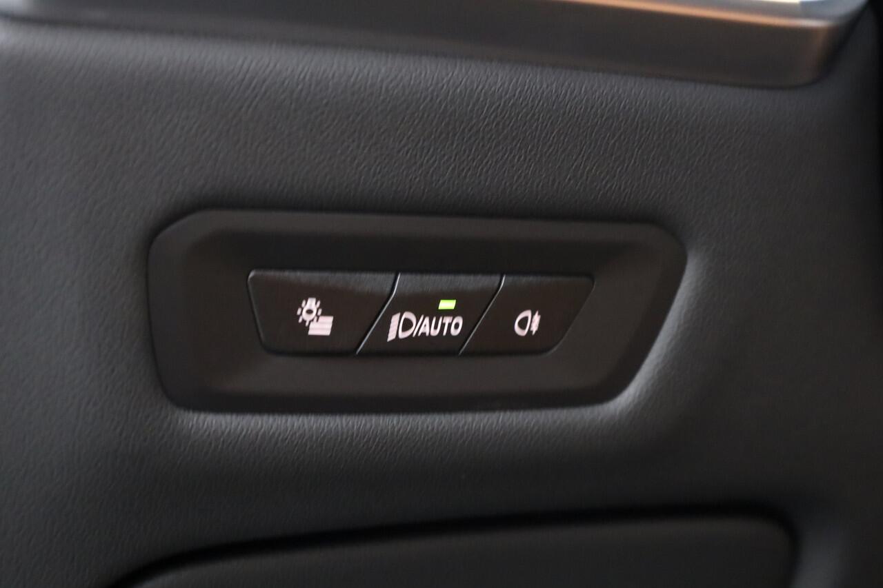 BMW X5 xDrive50e M Sport | Skylounge | Soft Close | Luchtvering | HUD | H&K | Elek. Trekhaak | Adapt. Cruise