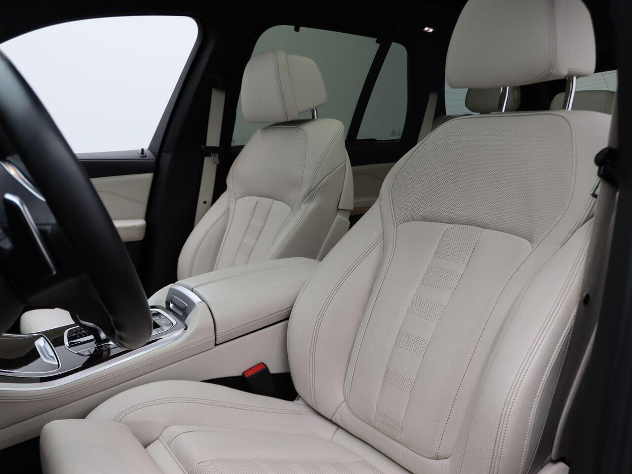 BMW X5 xDrive45e High Executive | M Sportpakket | Audio Media Pack | Adaptive Air Suspension | Panorama-Glasdak Sky Lounge | Comfortstoelen | DAB | HiFi | 20''