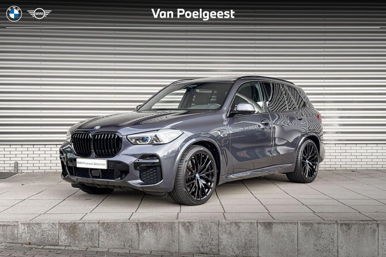 BMW X5 xDrive45e High Executive / M Sportpakket / Safety Pack / CoPilot Pack / Trekhaak / Sky Lounge / 22 inch / Stoelventilatie / CraftedClarity