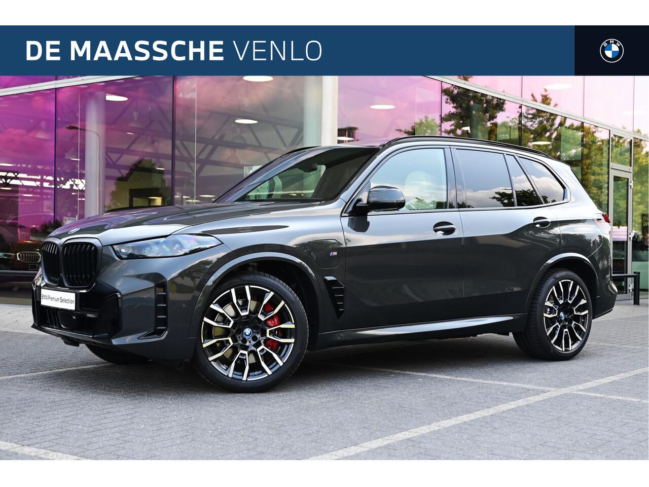 BMW X5 xDrive50e High Executive M Sport Automaat / Panoramadak / Trekhaak / Soft-Close / Massagefunctie / Parking Assistant Professional / Comfort Access / Stoelventilatie / Adaptieve LED