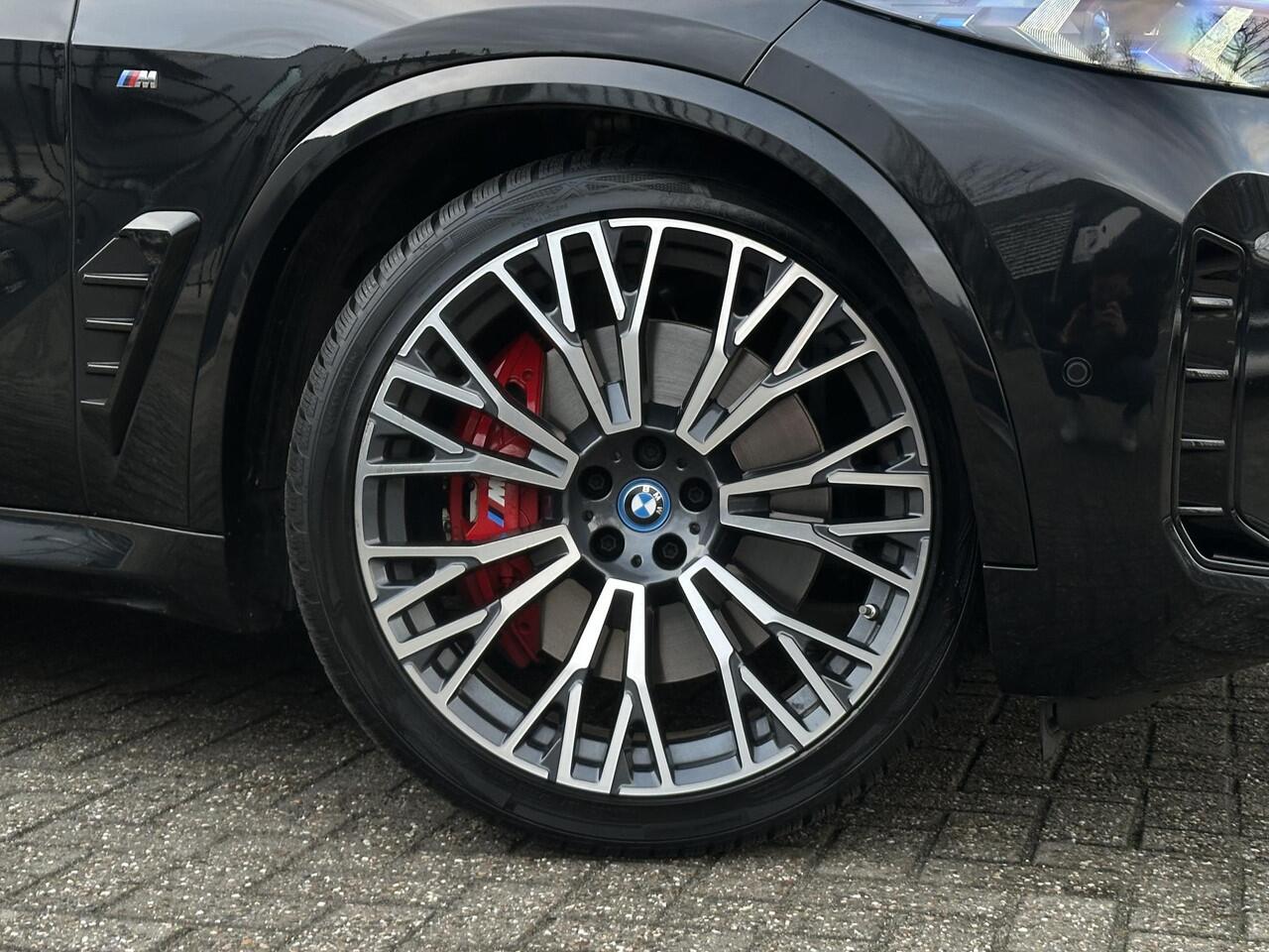 BMW X5 xDrive50e M-Sport Pro ACC|PANO|HUD|COMFORTSTOELEN|22"|ICONICGLOW