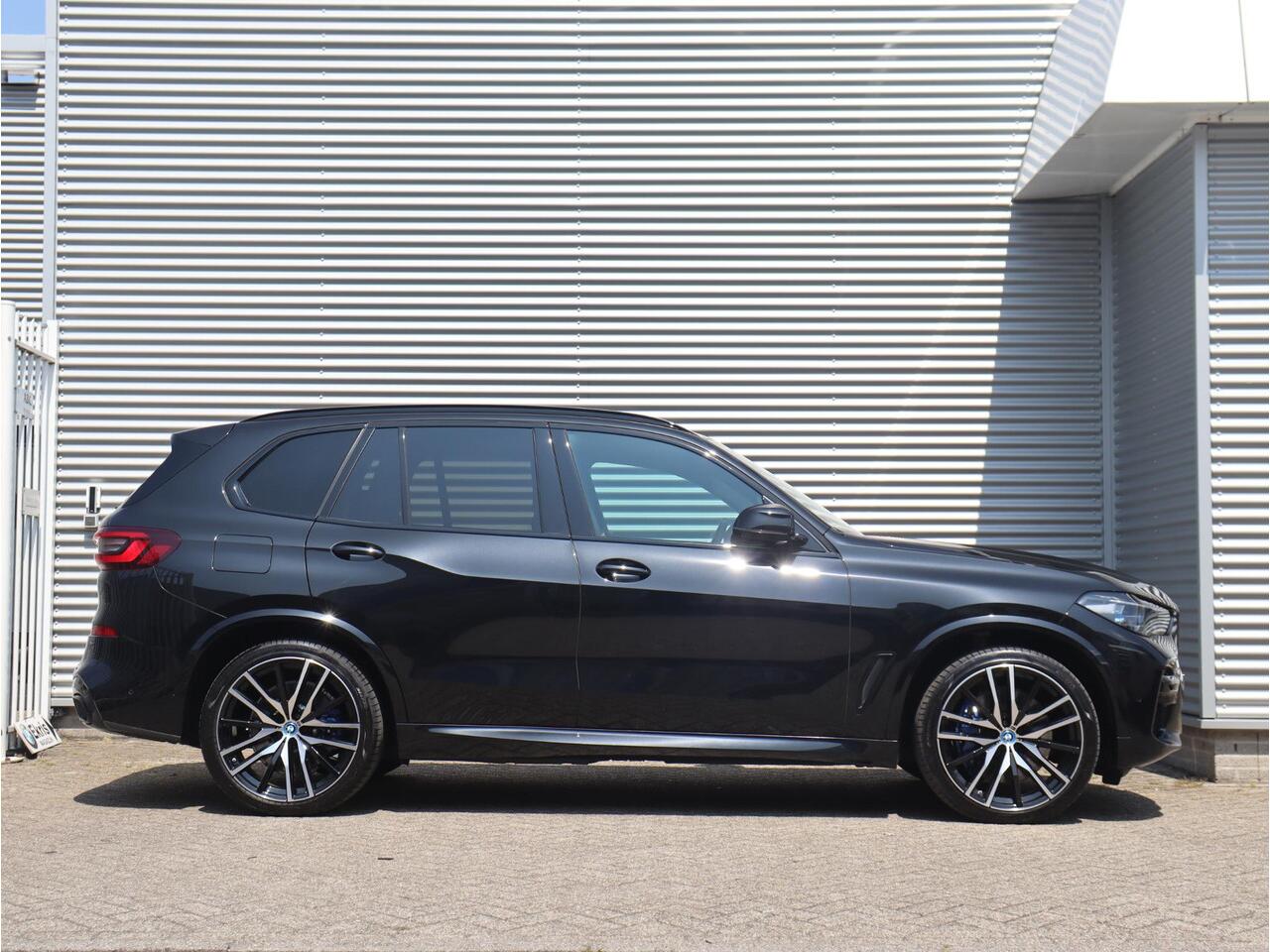 BMW X5 xDrive45e | High Executive | M Sportpakket Pro | Panodak | Driving Assistant Prof. | Active Steering | Massage | Ventilatie Voorstoelen | Head-Up | Laserlight | 22'' LMV