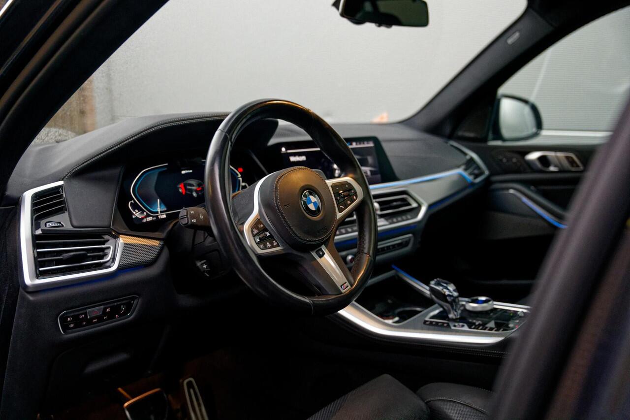 BMW X5 xDrive45e High Executive M-Sport Massage stoelen, Stoelventilatie, Sky Lounge dak, Merino leer, Leren Dashboard, enz