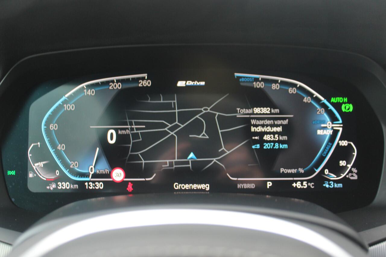 BMW X5 xDrive45e - M SPORT - LUCHTVERING - PANODAK - HEAD UP - SOFTCLOSE - LASER - H&K -