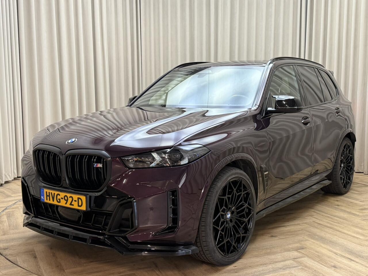 BMW X5 M60i xDrive 4.4 V8 TwinTurbo / 531 PK / 23" ALU / Carbon / Individual / M Sport / G05 LCI Facelift / Mora Purple / xDrive / HK Audio / Elec. Trekhaak