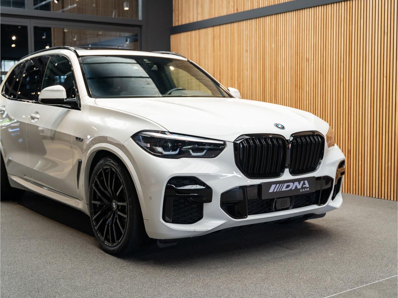 BMW X5 xDrive45e M-sport Pakket xDrive45e Pano Leder