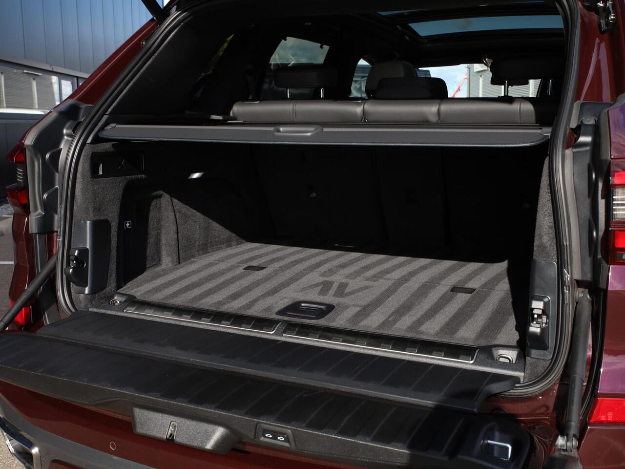 BMW X5 xDrive45e High Executive | Achteras besturing | Driving Prof | Pano | | Alcantara hemelbkl. | 360 camera | 21" l M Sport