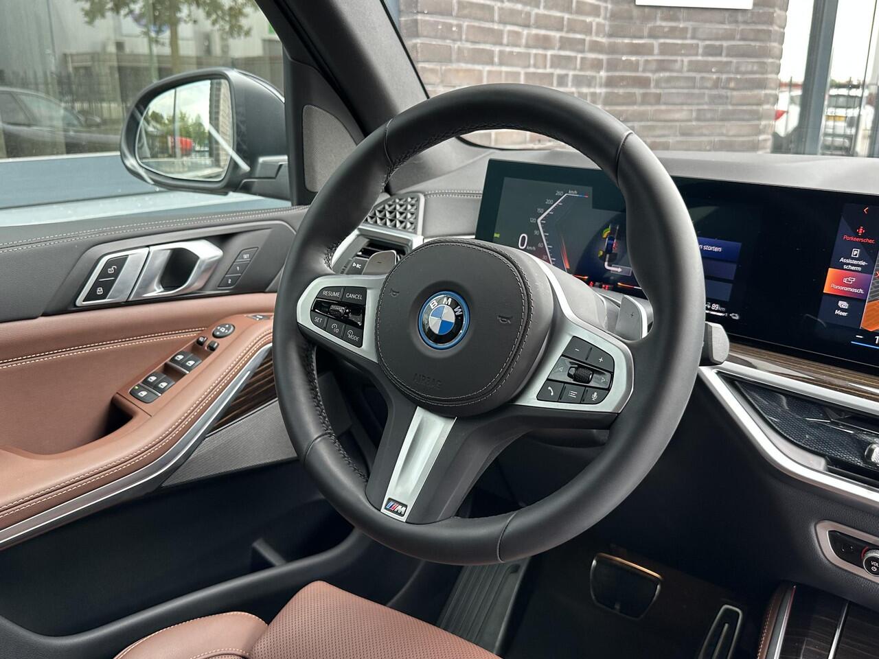 BMW X5 xDrive50e M Sport 4WBESTURING|HARMANKARDON|TREKHAAK|CARBONZWART