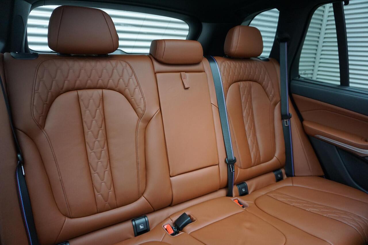 BMW X5 xDrive50e M Sportpakket Pro | Travel Pack | Innovation Pack | Comfort Plus Pack | 22 inch BMW Individual Multispaak (styling 745 I) Bicolor | Trekhaak met elektrisch wegklapbare kogel