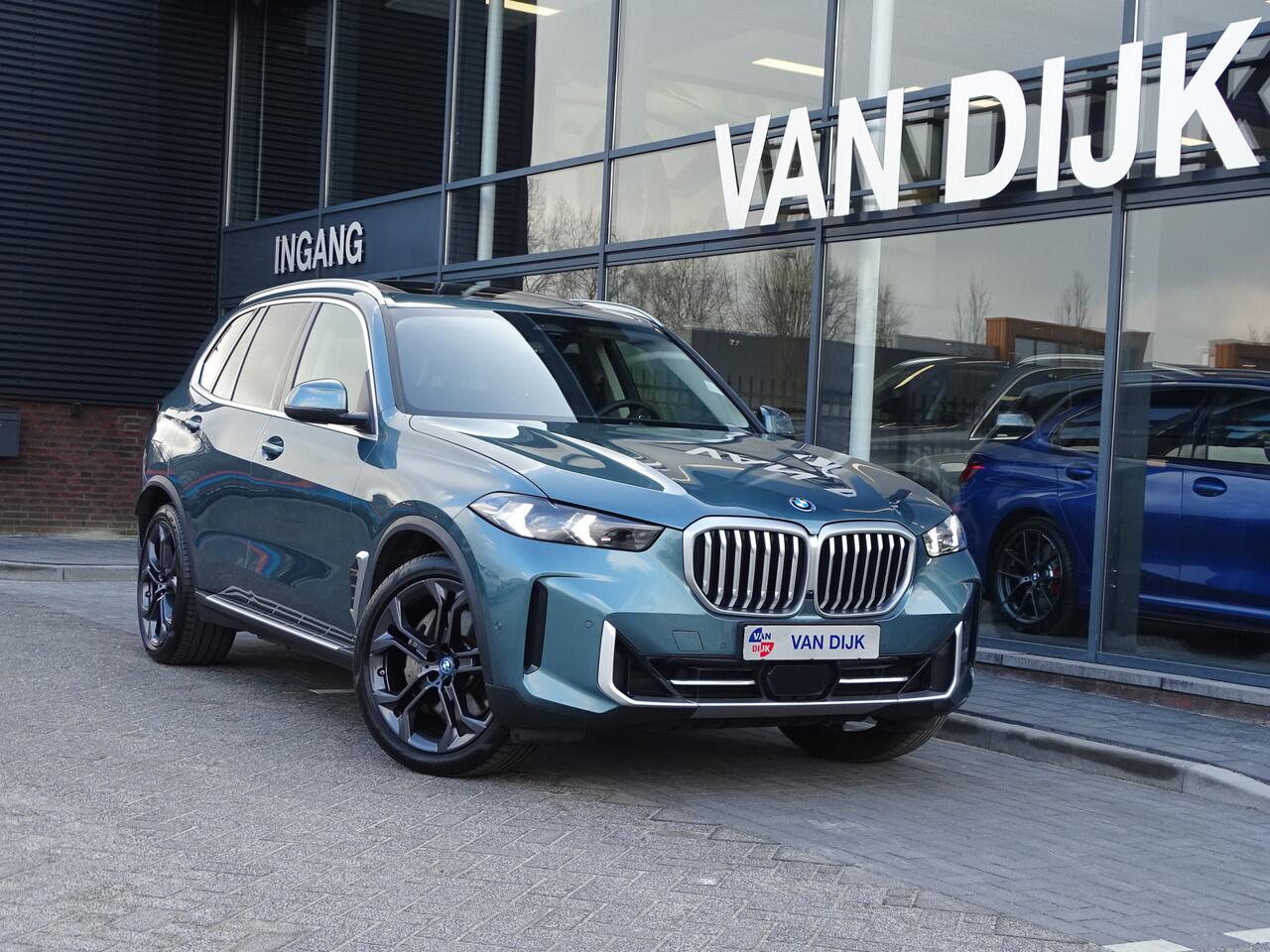 BMW X5 xDrive50e Pano.Dak Elek.Trekhaak Alu.Dorpel Cockpit Plus Leder 4-Zone airco Extra getint-glas Comfortzetels Harman/Kardon 21''LM velgen