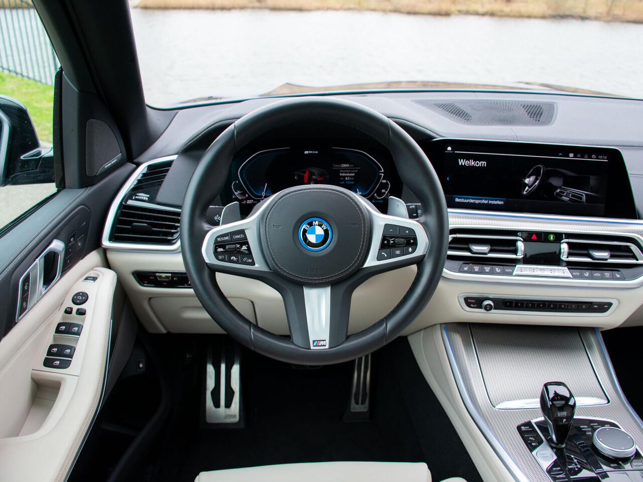 BMW X5 xDrive45e High Executive M-Sport Schuif-/kantel Pano | Harman Kardon | Comfort stoelen | Trekhaak | Adaptieve Cruise | 22''