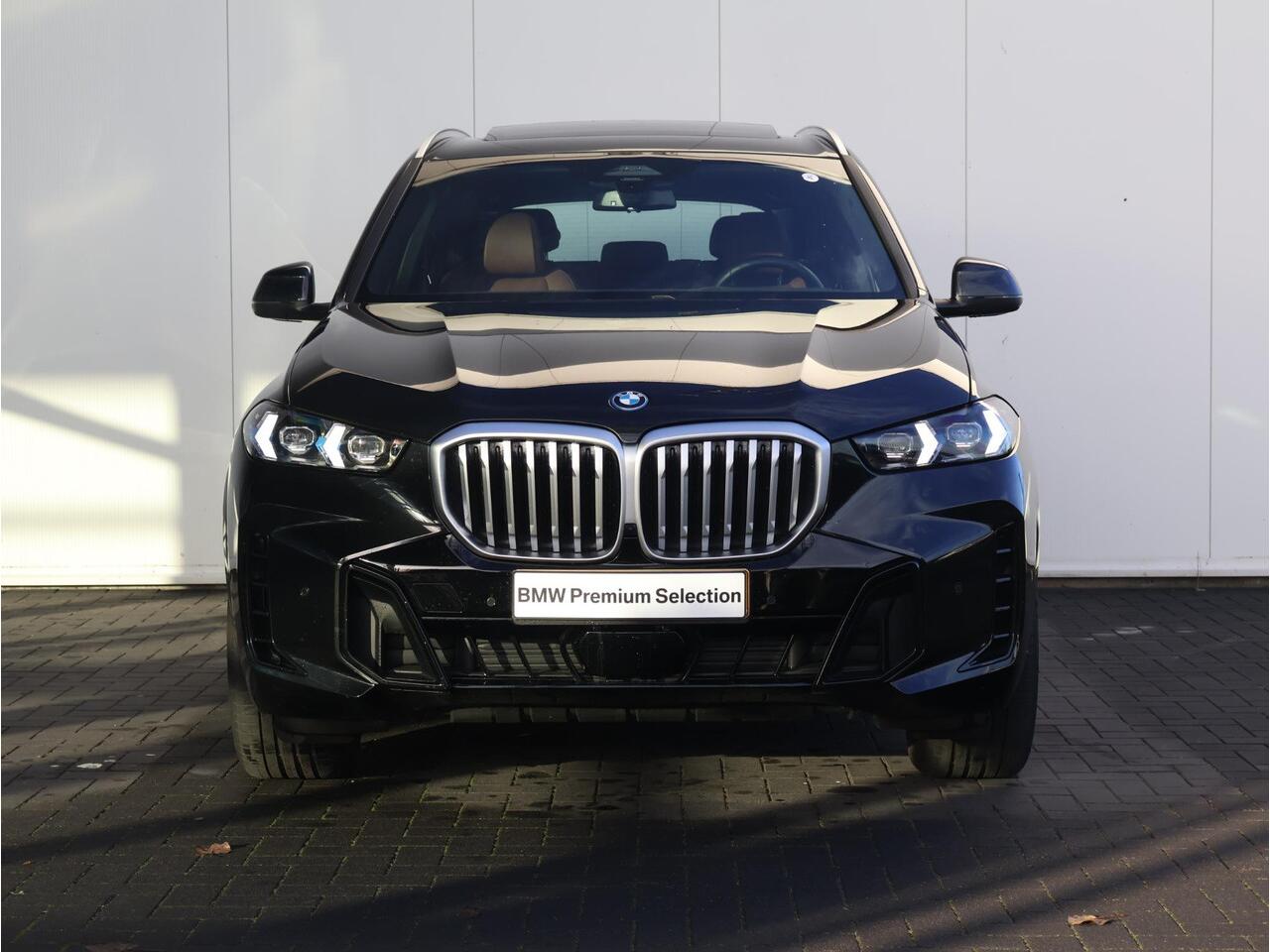 BMW X5 xDrive50e M Sportpakket/ 20 inch LM/ Comfort Access/ Elektrische Trekhaak/ Panoramadak/ Harman-Kardon