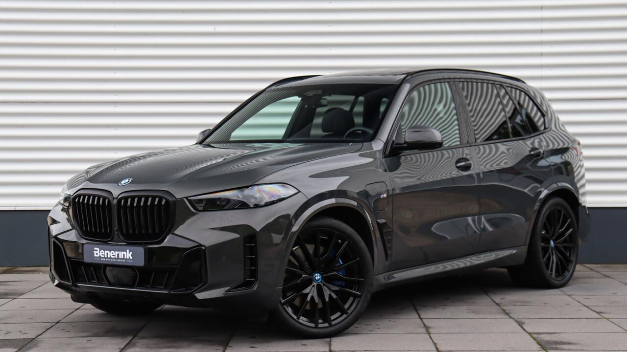 BMW X5 xDrive50e M-Sport Pro | Massage | Sky Lounge | Harman/Kardon | Soft-Close | Head-up | Carbon | Achterasbesturing