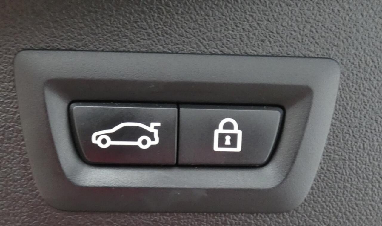 BMW X5 XDRIVE45E M-Sport,Softcl,HenK,Laser,PremiumSelGarantie