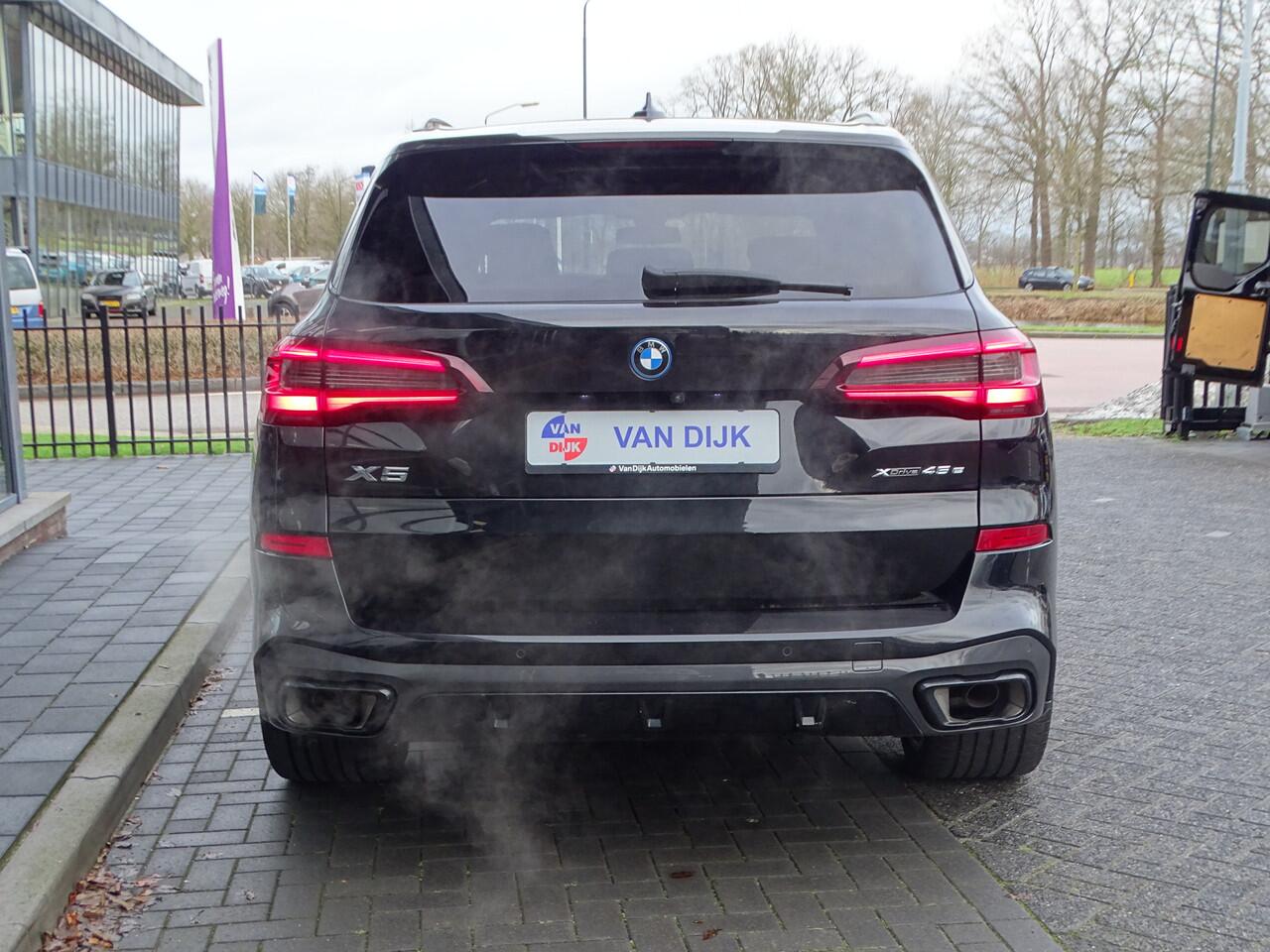 BMW X5 xDrive45e M Sport Pano.dak 360 Camera Ada.Led Head-Up HiFi Driv.Ass Park Plus 22''Lm Velgen