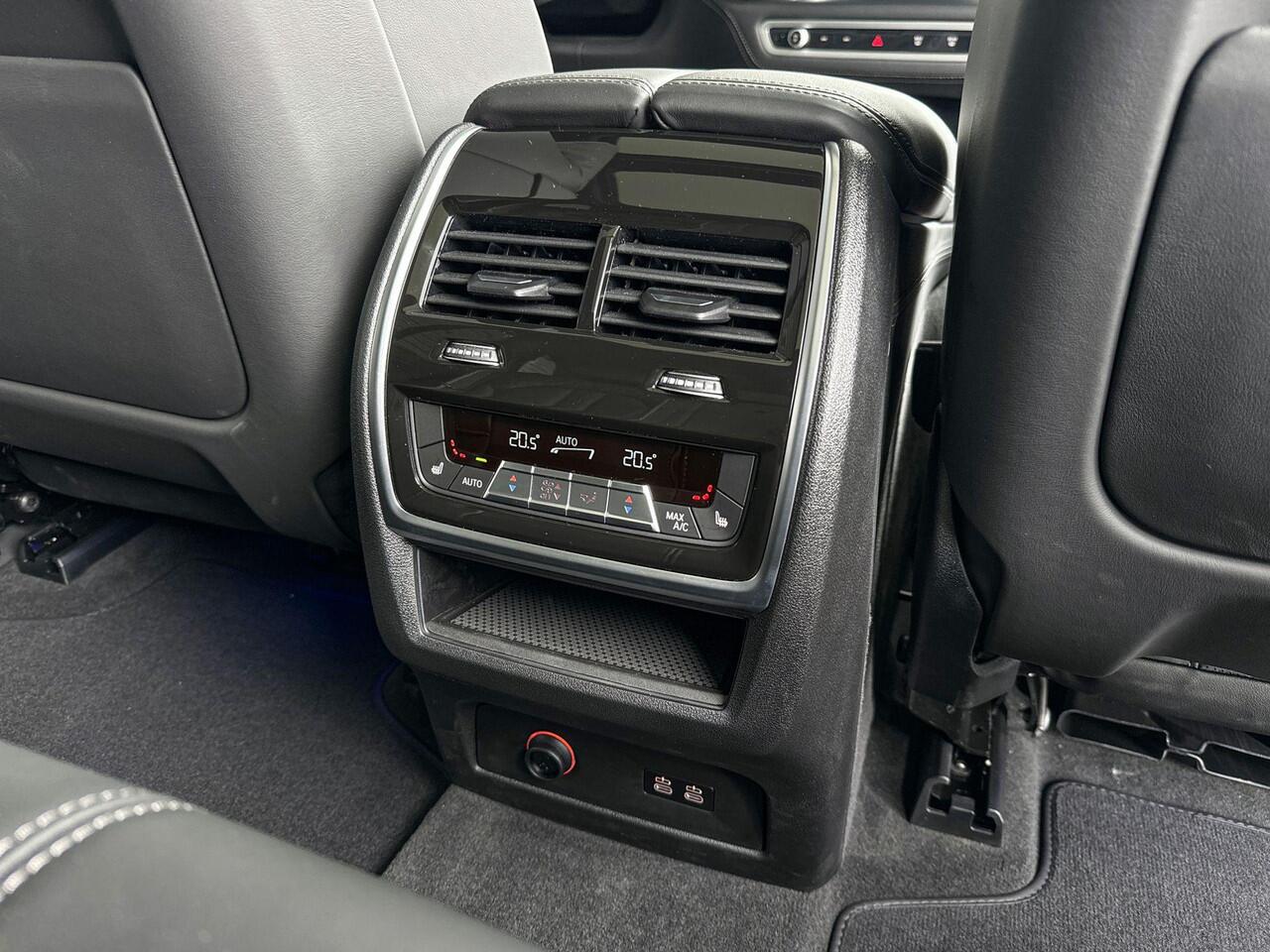 BMW X5 xDrive50e M Sportpakket Pro / Innovation Pack / Travel Pack / Comfort Plus Pack / Exclusive Pack