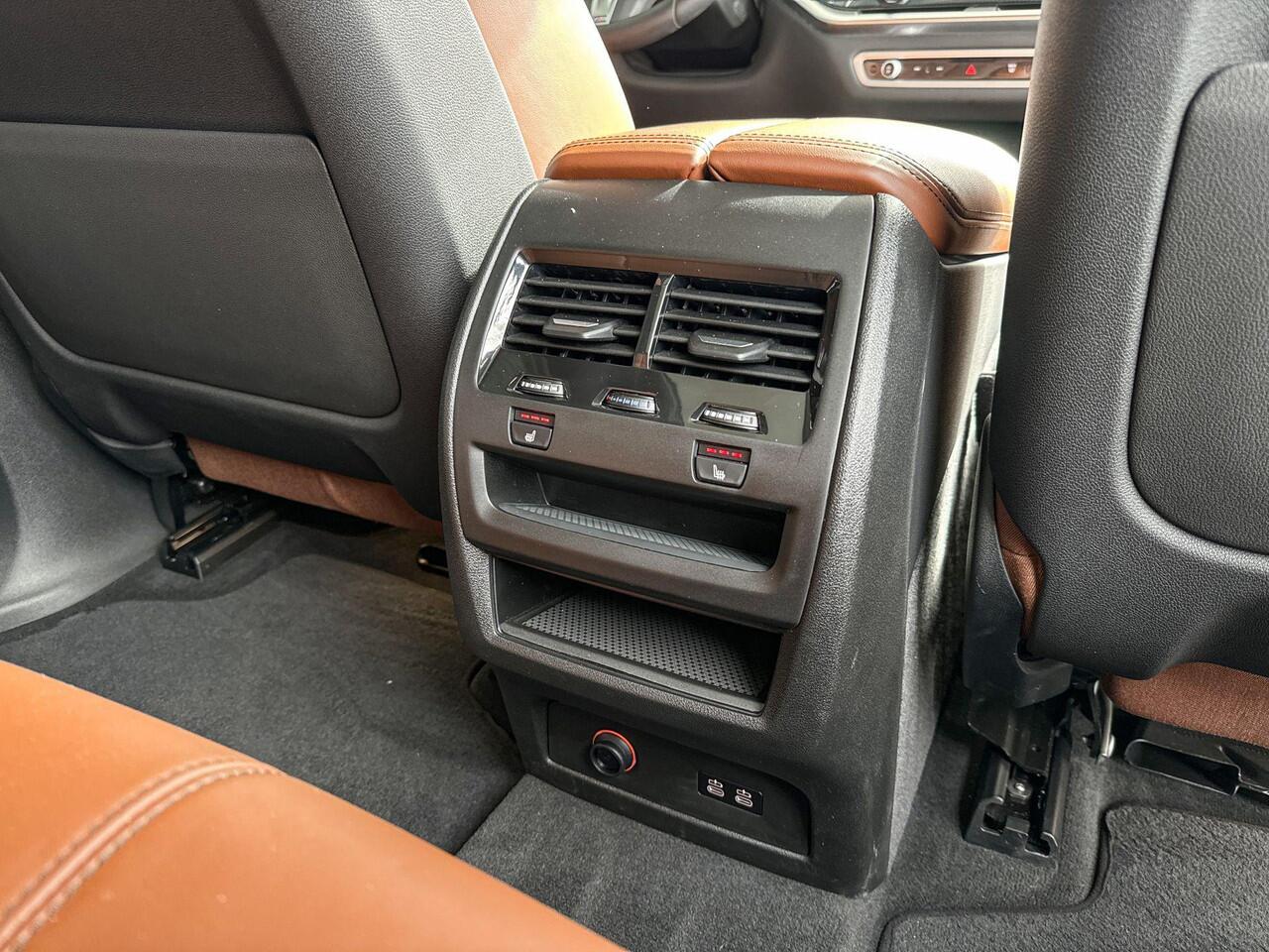 BMW X5 xDrive50e M Sportpakket / Travel Pack / Innovation Pack / Comfort Pack / Selections