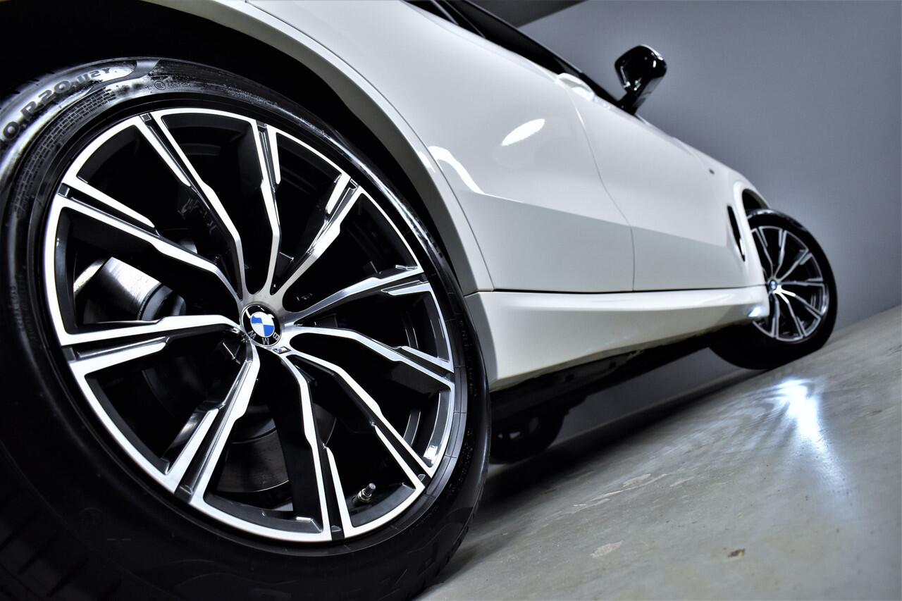 BMW X5 xDrive45e 399pk 6-Cil. Automaat M-Sport Pano/Trekhaak/H.Kardon/Virtual/Carplay/Head-Up/Cameras/Luchtvering