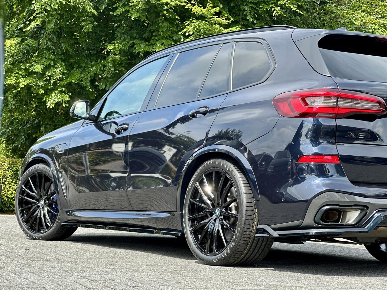 BMW X5 xDrive45e | Dark Label | M-pakket | Panodak | Laser | Luchtvering | Trekhaak elek. | Incl. BTW
