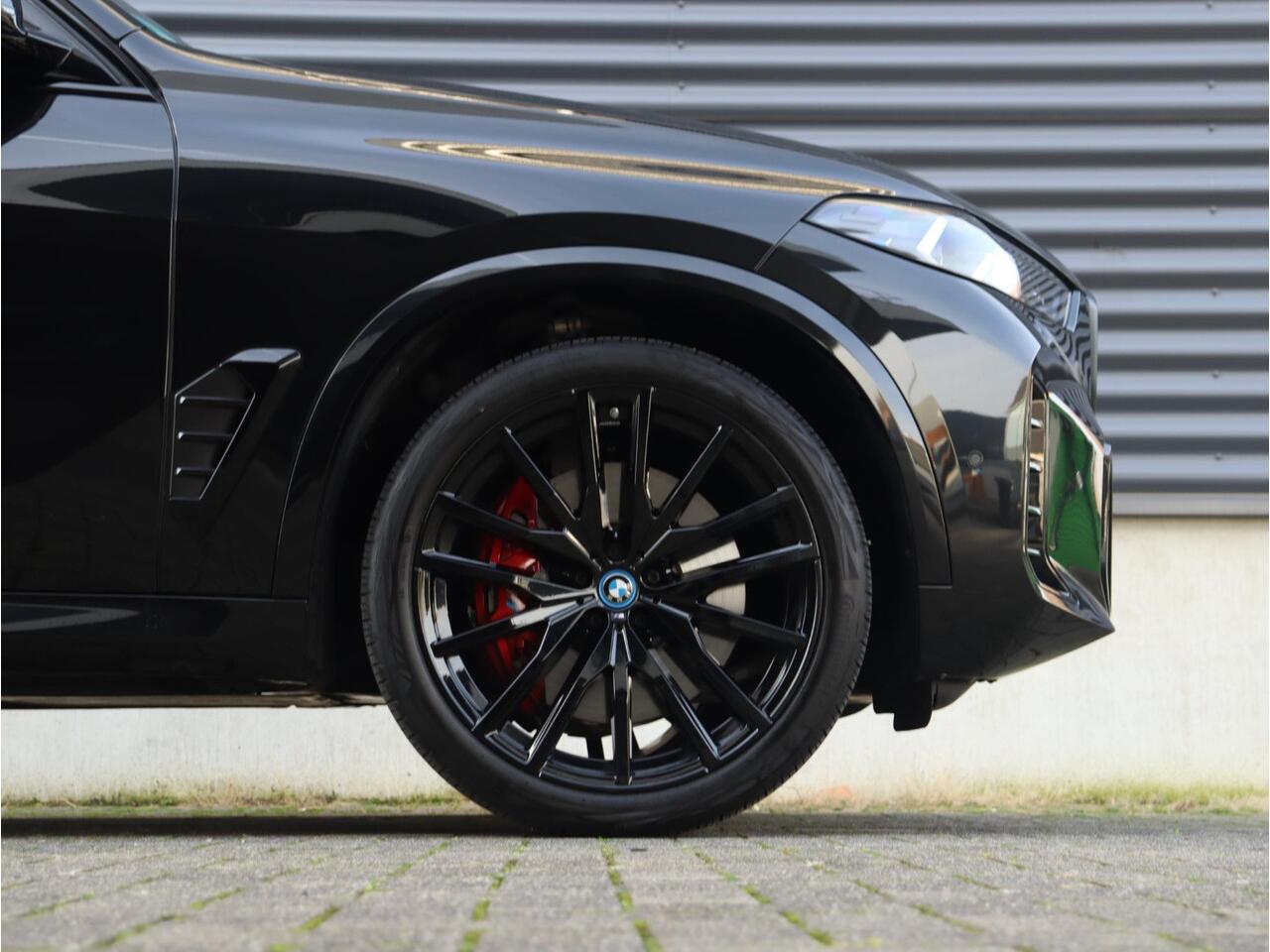 BMW X5 xDrive50e | M Sportpakket Pro | Panodak | Trekhaak | Driving Assistant Prof. | Parking Assistant Prof. | Harman Kardon | Stoelventilatie | Massage | Soft-Close | Active Steering | Head-Up | 22" LMV