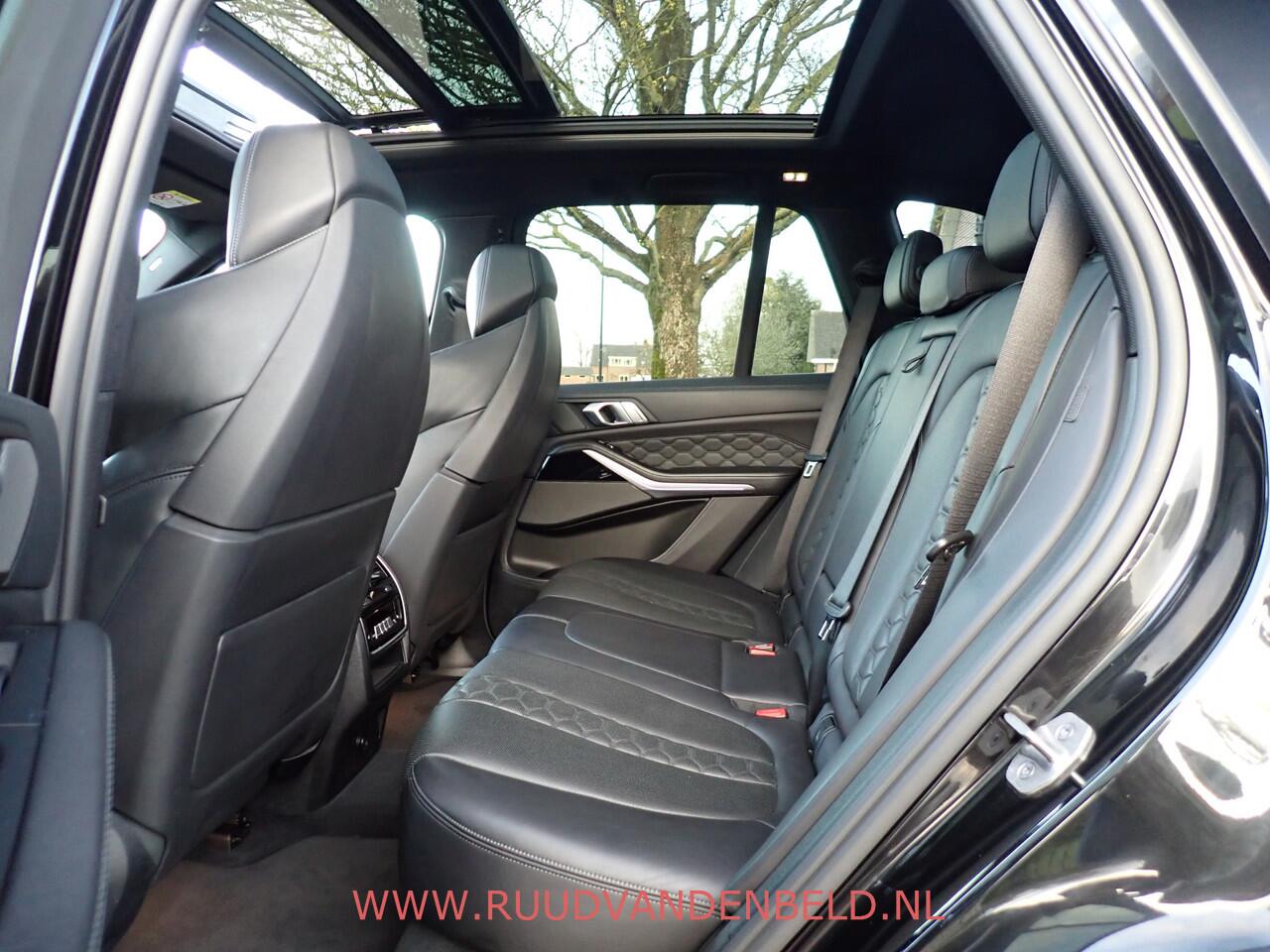 BMW X5 M ACC/HEADUP/PANODAK/TREKHAAK/SOFTCLOSE