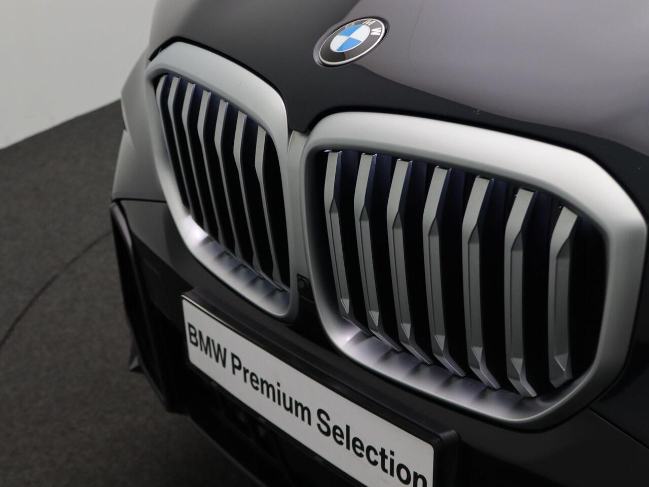 BMW X5 xDrive40d M Sportpakket | Trekhaak | Harman Kardon | Comfortstoelen | Panoramadak |