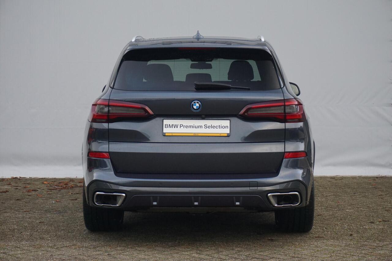 BMW X5 xDrive45e M Sport | Trekhaak / Comfortstoelen / Panoramadak / Head-up / Driving Assistant Professional / Luchtvering