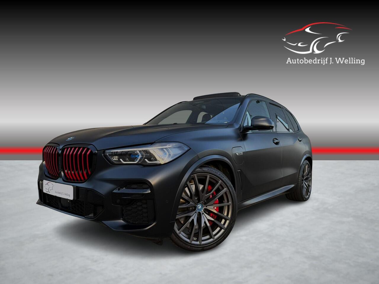 bmw-x5-xdrive45e-black-vermilion-b&