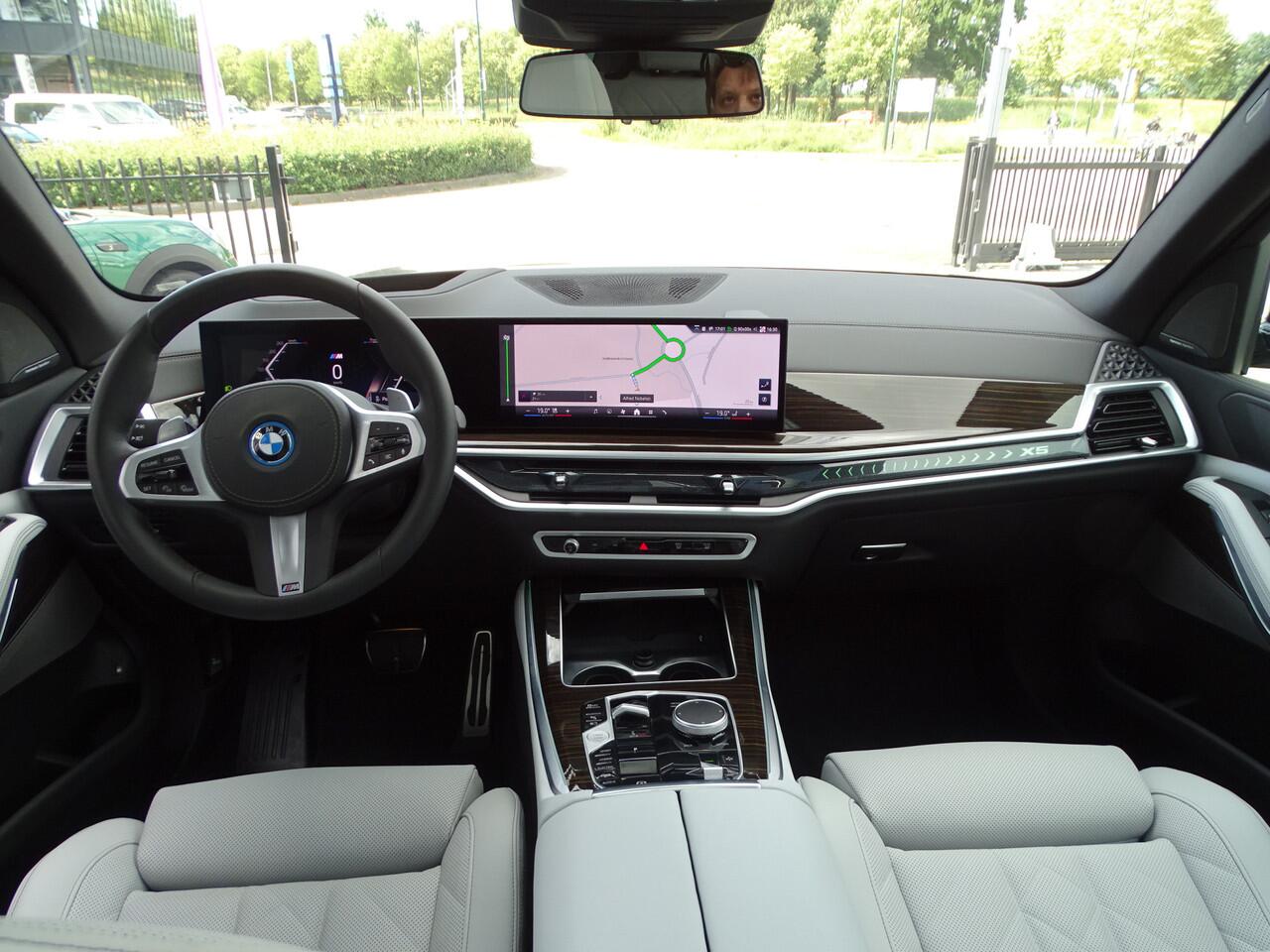 BMW X5 xDrive50e M Sportpakket Pro. Pano.Dak Elek.trekhaak Adap.LED -Soft.Close Harman-Kardon Cockpit-Pro. 20''LM Velgen