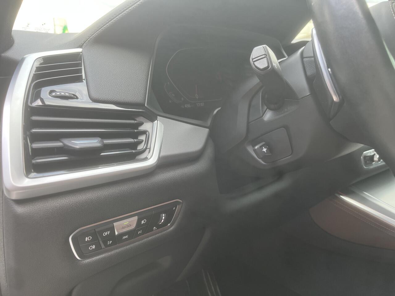 BMW X5 xDrive40i High Executive M-Sport , Leer , HUD