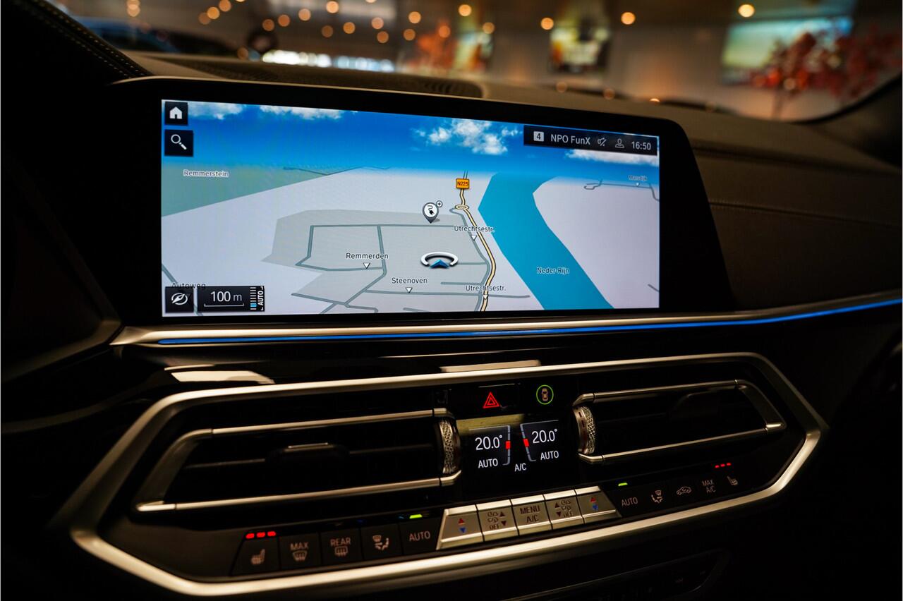 BMW X5 xDrive45e M-Sport|Pano dak|Trekhaak|Clanck sound|Kristal pook